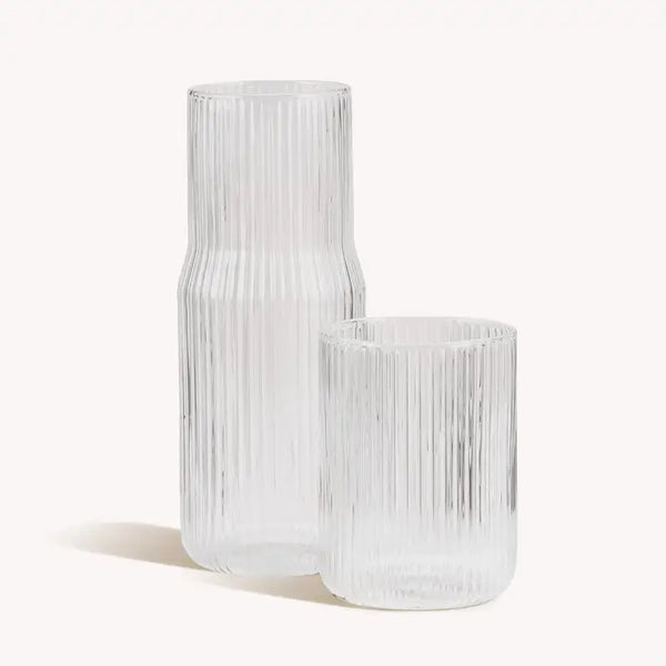 GLASS CARAFE